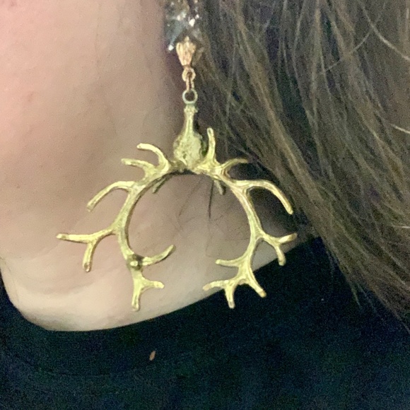 Fenton/Fallon Antler Earrings - Picture 3 of 3